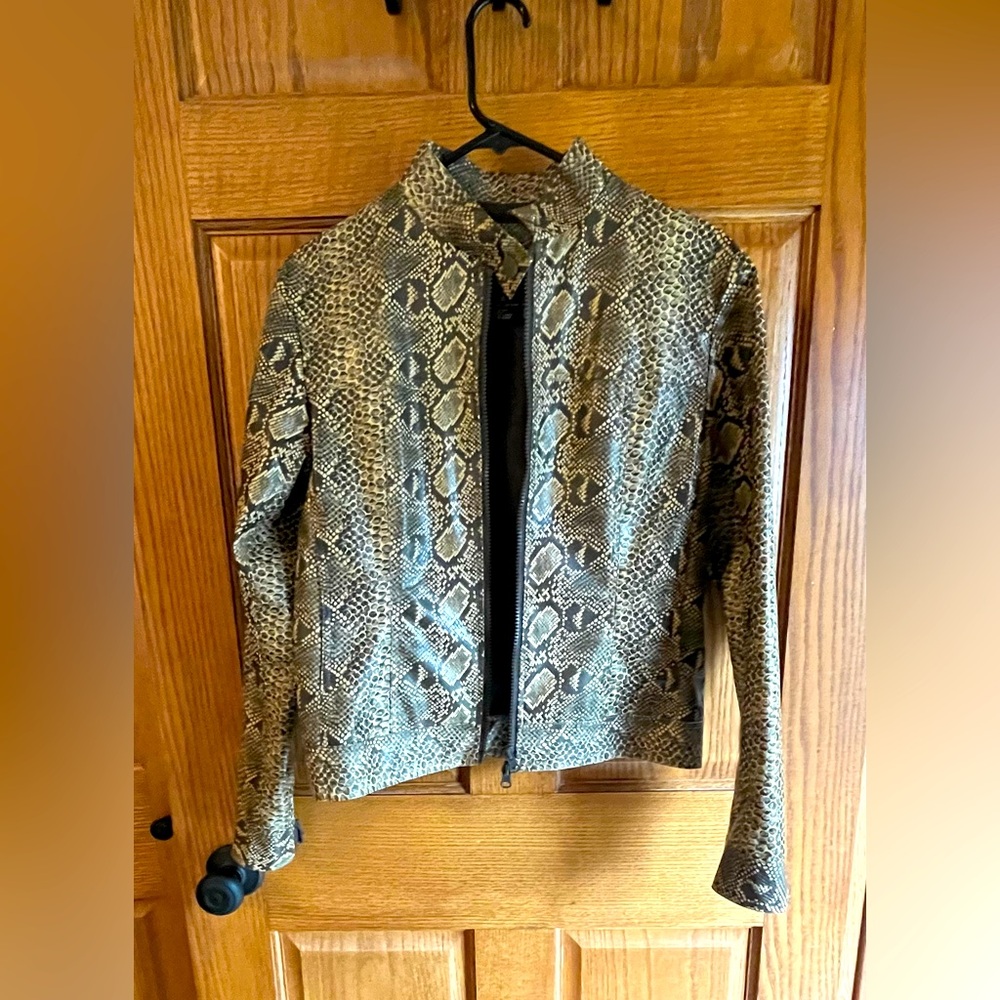 Snakeskin Faux Moto Jacket, size Small, Zipper lined Fudo